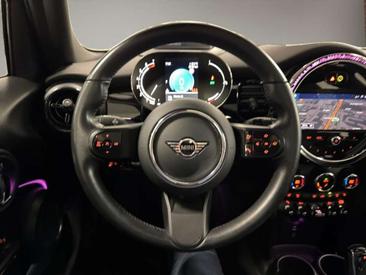 Mini Cooper E — photo 12