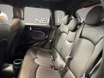 Mini Cooper E — photo 13
