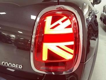 Mini Cooper E — photo 16