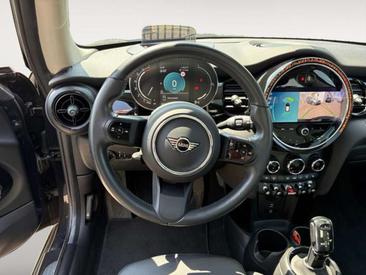 Mini Cooper E — photo 6