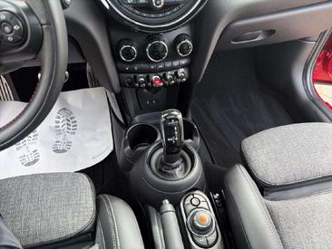 Mini Cooper JCW S — photo 10