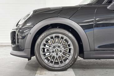 Mini 5 Portes Classic Cooper — photo 3
