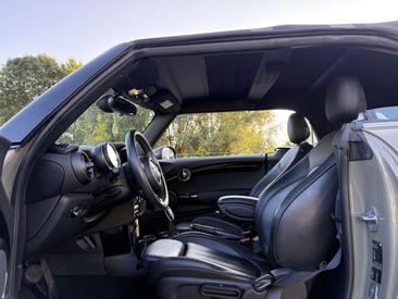 Mini Cabrio COOPER S — photo 19