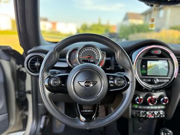 Mini Cabrio COOPER S — photo 21