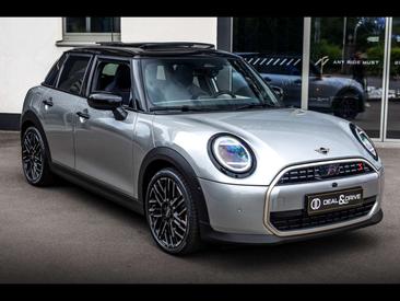 Mini 5 Portes Favoured Cooper S — photo 6