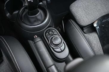Mini Hatch Classic Cooper — photo 13