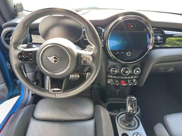 Mini Cabrio John Cooper Works — photo 3