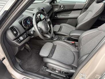 Mini Countryman COOPER SE — photo 4
