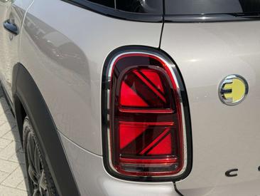 Mini Countryman COOPER SE — photo 21