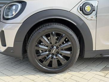 Mini Countryman COOPER SE — photo 23