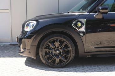 Mini Countryman COOPER SE — photo 4