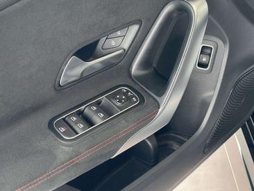 Mercedes Classe A 250 AMG Line — photo 16