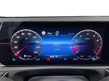Mercedes Classe A 200 AMG Line — photo 12