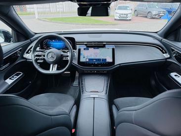 Mercedes Classe E 220 Night Edition — photo 10