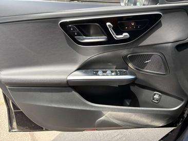 Mercedes Classe C 200 AMG Line — photo 14