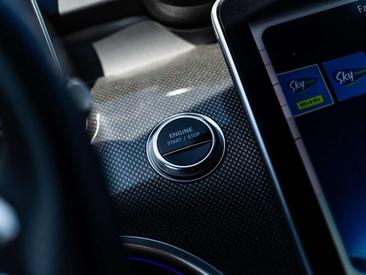 Mercedes Classe C 300 AMG Line — photo 45