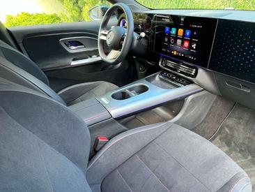 Mercedes CLA 350 AMG Line — photo 6