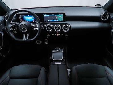 Mercedes Classe A 200 Night Edition — photo 9