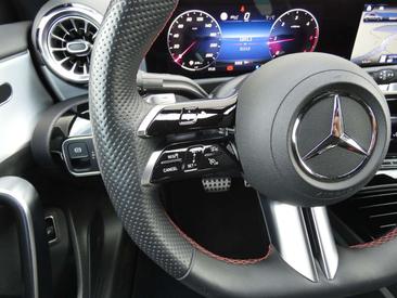 Mercedes Classe A 200 AMG Line — photo 16