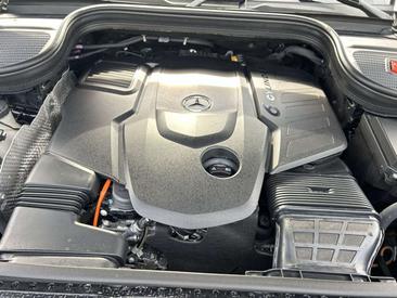 Mercedes GLS 350 Night Edition — photo 13