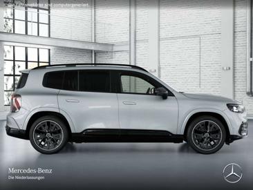 Mercedes GLB 220 Night Edition — photo 17