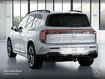 Mercedes GLB 220 Night Edition — photo 19