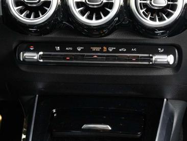 Mercedes GLB 180 — photo 10