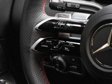 Mercedes GLB 180 — photo 11
