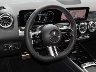 Mercedes GLB 180 — photo 13