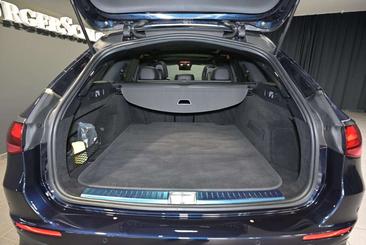 Mercedes Classe E 220 Night Edition — photo 13