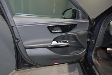 Mercedes Classe E 220 Night Edition — photo 15