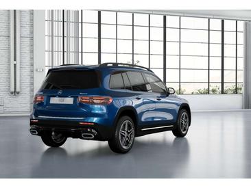 Mercedes GLB 220 Night Edition — photo 2