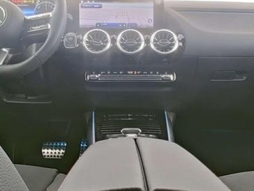 Mercedes GLA 250 AMG Line — photo 5