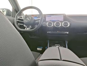 Mercedes GLA 250 AMG Line — photo 7