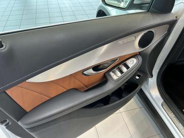Mercedes GLC 400 AMG Line — photo 17