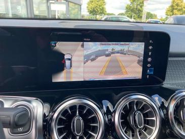 Mercedes GLB 200 Progressive — photo 14