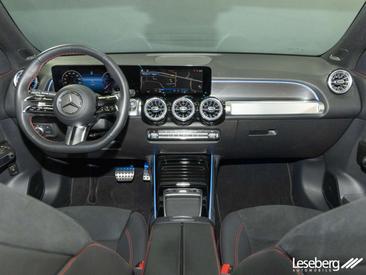 Mercedes GLB 220 — photo 18