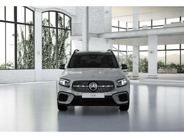 Mercedes GLB 200 AMG Line — photo 4