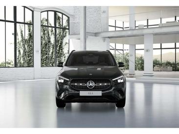 Mercedes GLA 200 Night Edition — photo 4