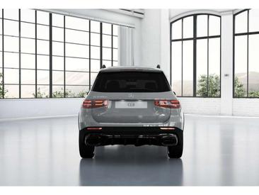 Mercedes GLB 200 AMG Line — photo 5