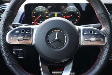 Mercedes GLB 200 Business — photo 25
