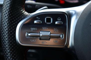 Mercedes GLB 200 Business — photo 26