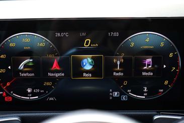 Mercedes GLB 200 Business — photo 28