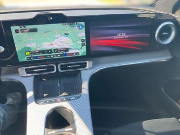 Mercedes GLC 400 AMG Line — photo 13