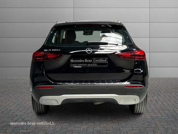 Mercedes GLA 180 — photo 4