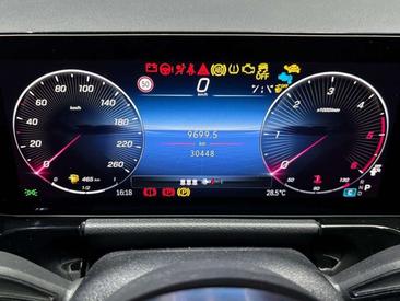 Mercedes GLA 180 — photo 13