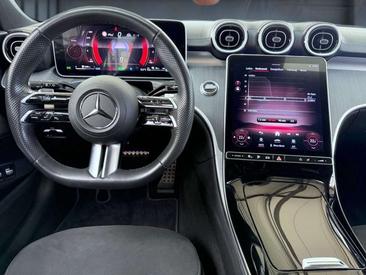 Mercedes Classe C 300 Night Edition — photo 11