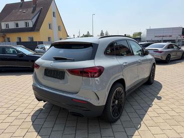 Mercedes GLA 200 Night Edition — photo 7