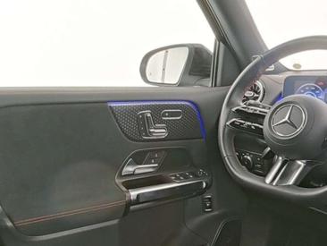 Mercedes EQB 250 Premium — photo 4
