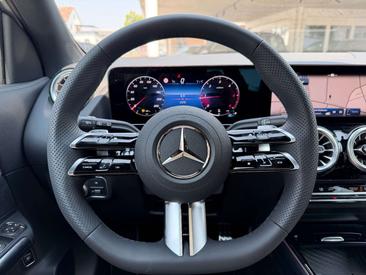 Mercedes GLA 200 Night Edition — photo 20